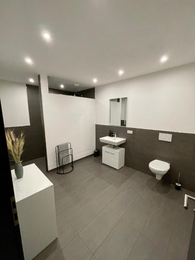 Luebkes Ferienwohnungen & Apartments Allendorf  Ngoại thất bức ảnh